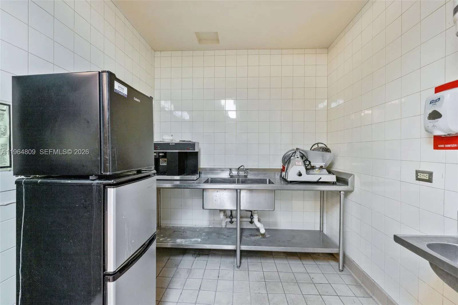 151 Sw 1st St, Dania Beach, Florida 33004, Dania Beach, Florida 33004, ,Commercial Lease,For Rent,151 Sw 1st St, Dania Beach, Florida 33004,A11964809