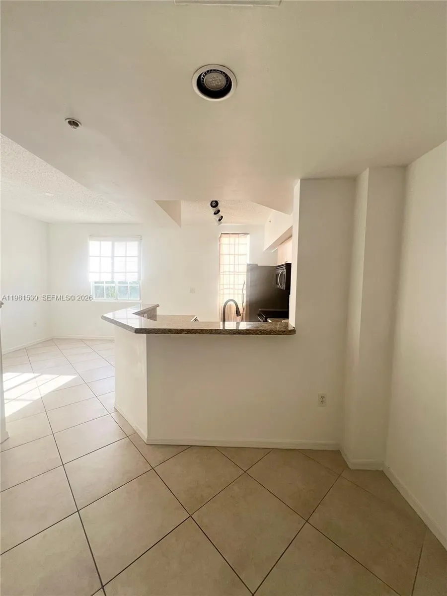 2991 Ne 185th St 1702, Aventura, Florida 33180, Aventura, Florida 33180, 2 Bedrooms Bedrooms, ,2 BathroomsBathrooms,Residential Lease,For Rent,2991 Ne 185th St 1702, Aventura, Florida 33180,A11981530