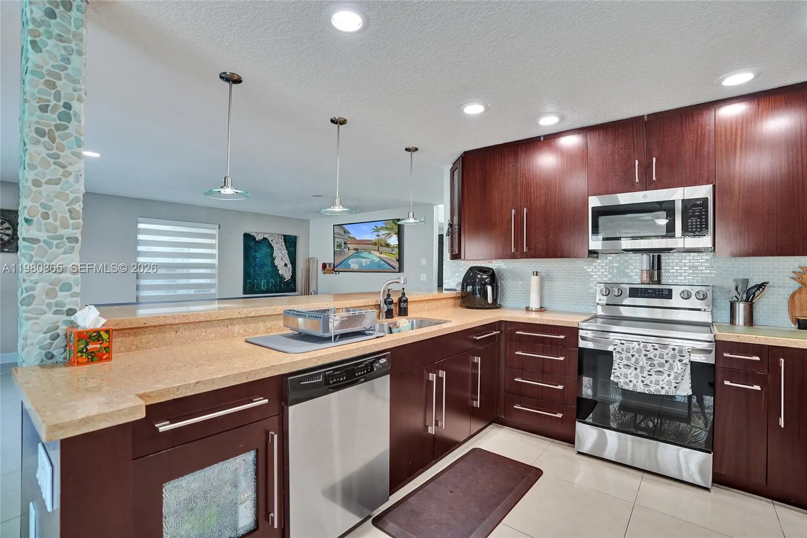 13901 Appalachian Trl, Davie, Florida 33325, Davie, Florida 33325, 4 Bedrooms Bedrooms, ,2 BathroomsBathrooms,Residential,For Sale,13901 Appalachian Trl, Davie, Florida 33325,A11980865