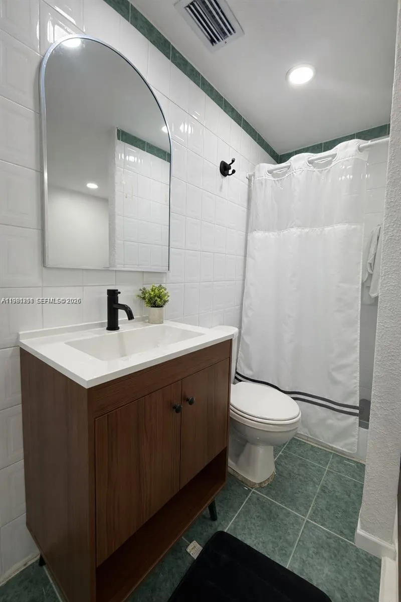 12504 Sw 112th Ter, Miami, Florida 33186, Miami, Florida 33186, 3 Bedrooms Bedrooms, ,2 BathroomsBathrooms,Residential,For Sale,12504 Sw 112th Ter, Miami, Florida 33186,A11981251