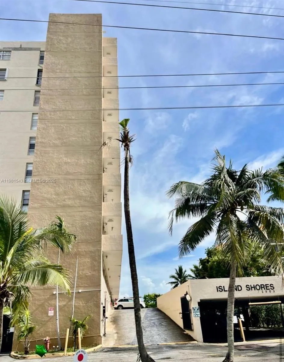 2903 N Miami Beach Blvd 1003, North Miami Beach, F, North Miami Beach, Florida 33160, 1 Bedroom Bedrooms, ,1 BathroomBathrooms,Residential Lease,For Rent,2903 N Miami Beach Blvd 1003, North Miami Beach, F,A11981543