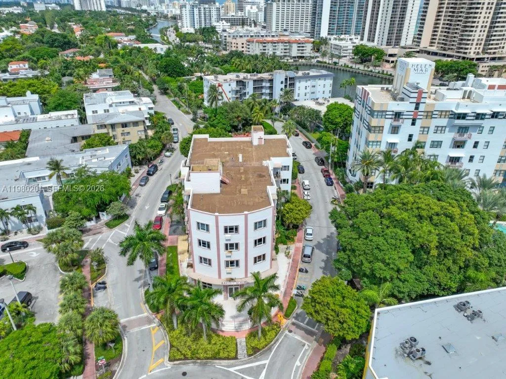 255 W 24th St 107, Miami Beach, Florida 33140, Miami Beach, Florida 33140, ,1 BathroomBathrooms,Residential,For Sale,255 W 24th St 107, Miami Beach, Florida 33140,A11980204