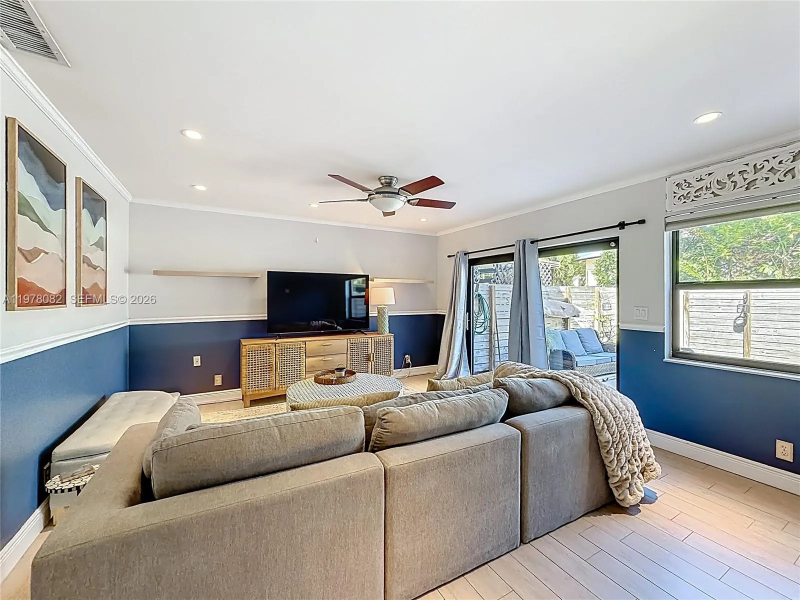 2128 Ne 9th Ave 2128, Wilton Manors, Florida 33305, Wilton Manors, Florida 33305, 2 Bedrooms Bedrooms, ,2 BathroomsBathrooms,Residential Lease,For Rent,2128 Ne 9th Ave 2128, Wilton Manors, Florida 33305,A11978082