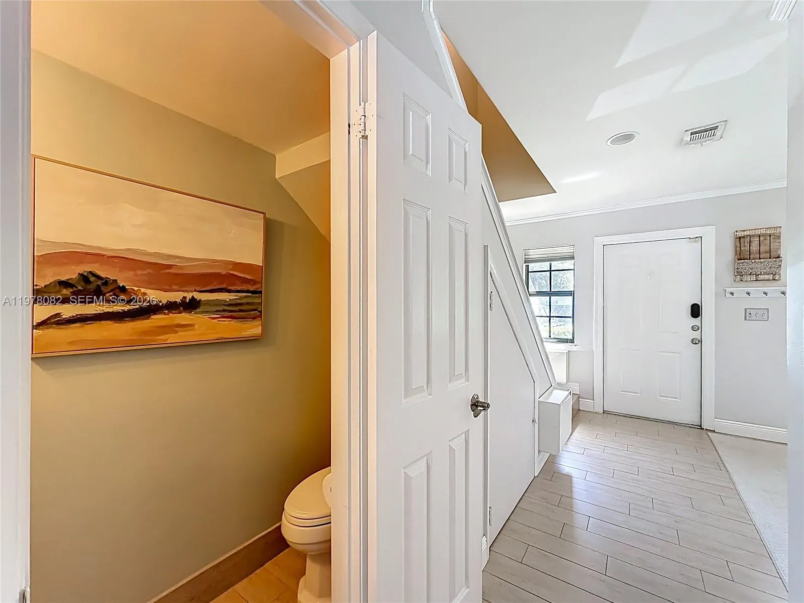 2128 Ne 9th Ave 2128, Wilton Manors, Florida 33305, Wilton Manors, Florida 33305, 2 Bedrooms Bedrooms, ,2 BathroomsBathrooms,Residential Lease,For Rent,2128 Ne 9th Ave 2128, Wilton Manors, Florida 33305,A11978082