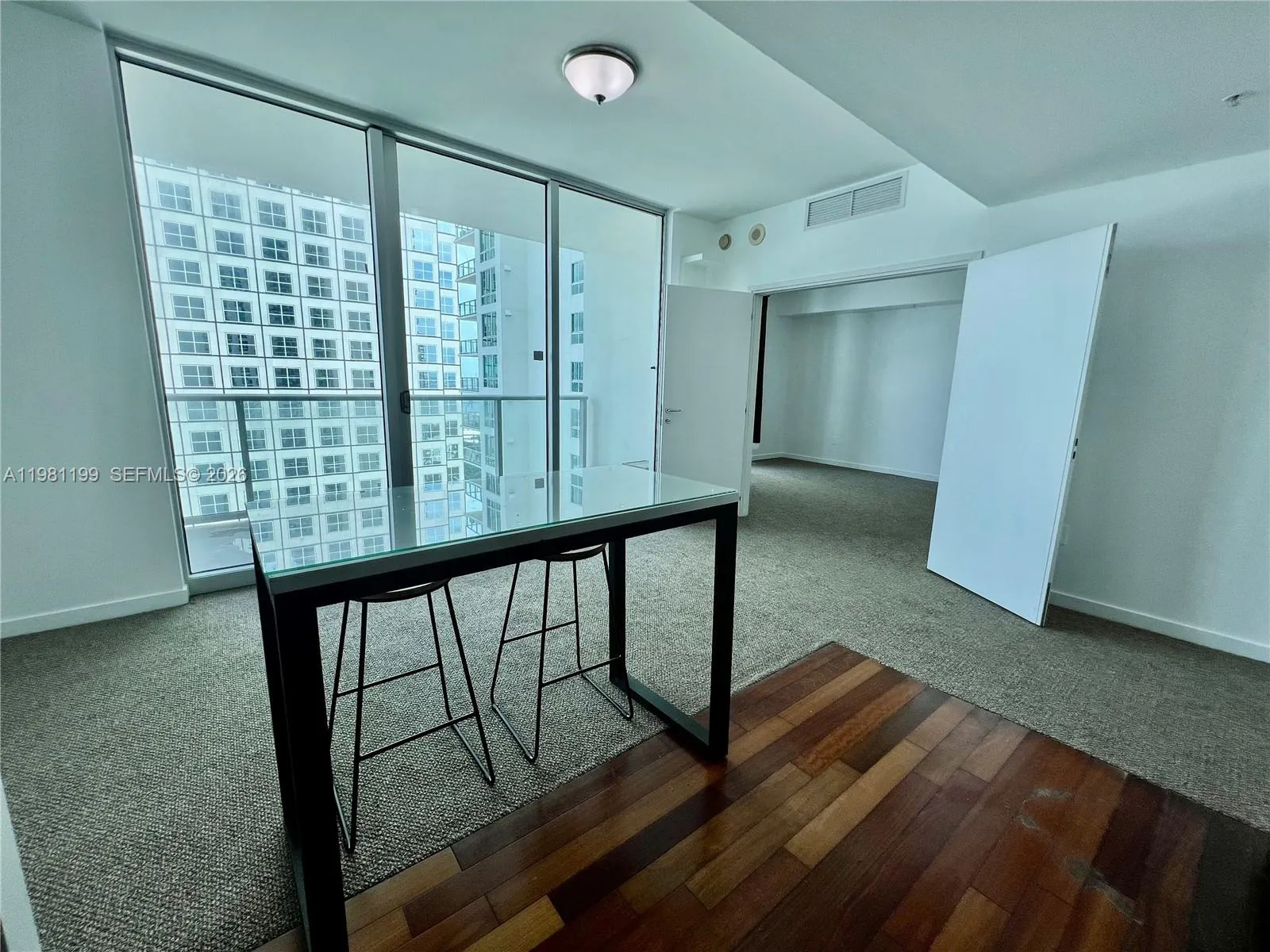 300 S Biscayne Blvd T-2703, Miami, Florida 33131, Miami, Florida 33131, 1 Bedroom Bedrooms, ,1 BathroomBathrooms,Residential Lease,For Rent,300 S Biscayne Blvd T-2703, Miami, Florida 33131,A11981199