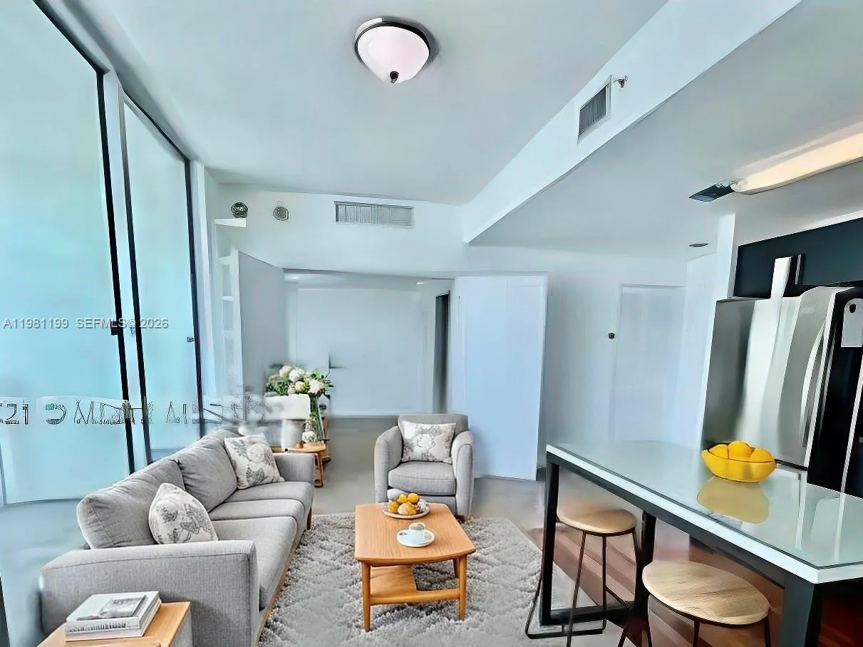 300 S Biscayne Blvd T-2703, Miami, Florida 33131, Miami, Florida 33131, 1 Bedroom Bedrooms, ,1 BathroomBathrooms,Residential Lease,For Rent,300 S Biscayne Blvd T-2703, Miami, Florida 33131,A11981199
