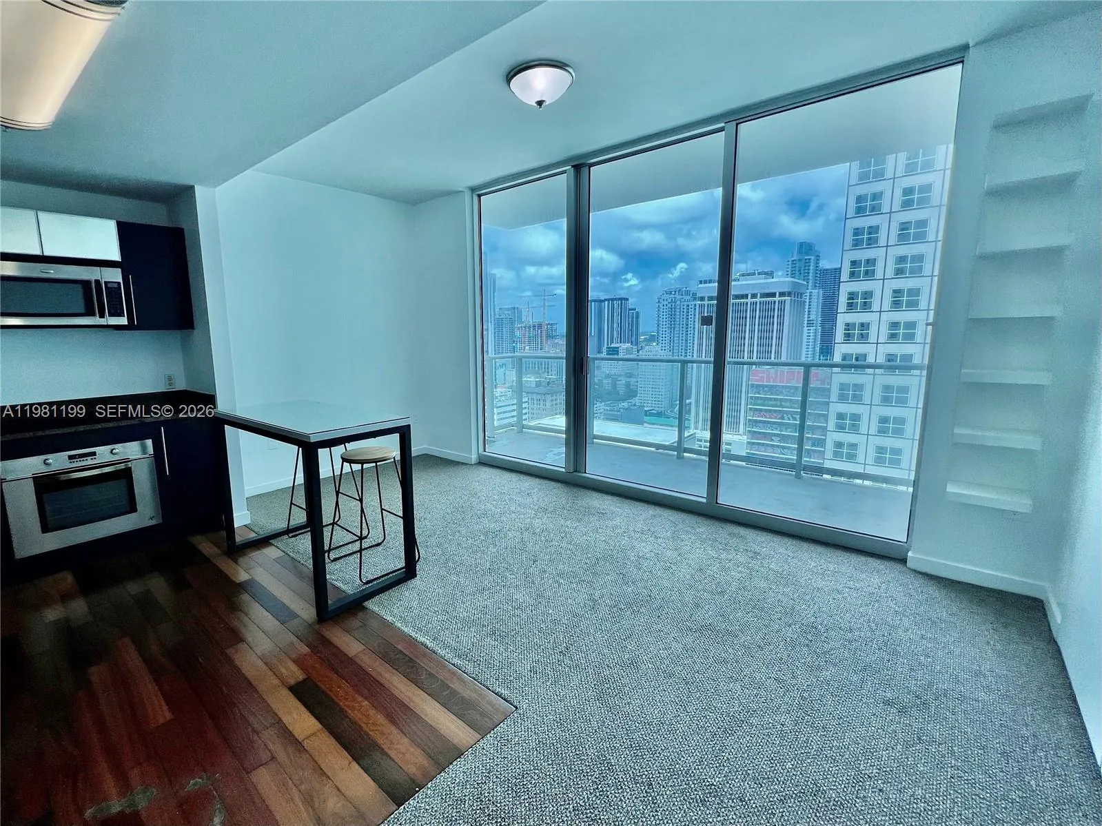 300 S Biscayne Blvd T-2703, Miami, Florida 33131, Miami, Florida 33131, 1 Bedroom Bedrooms, ,1 BathroomBathrooms,Residential Lease,For Rent,300 S Biscayne Blvd T-2703, Miami, Florida 33131,A11981199