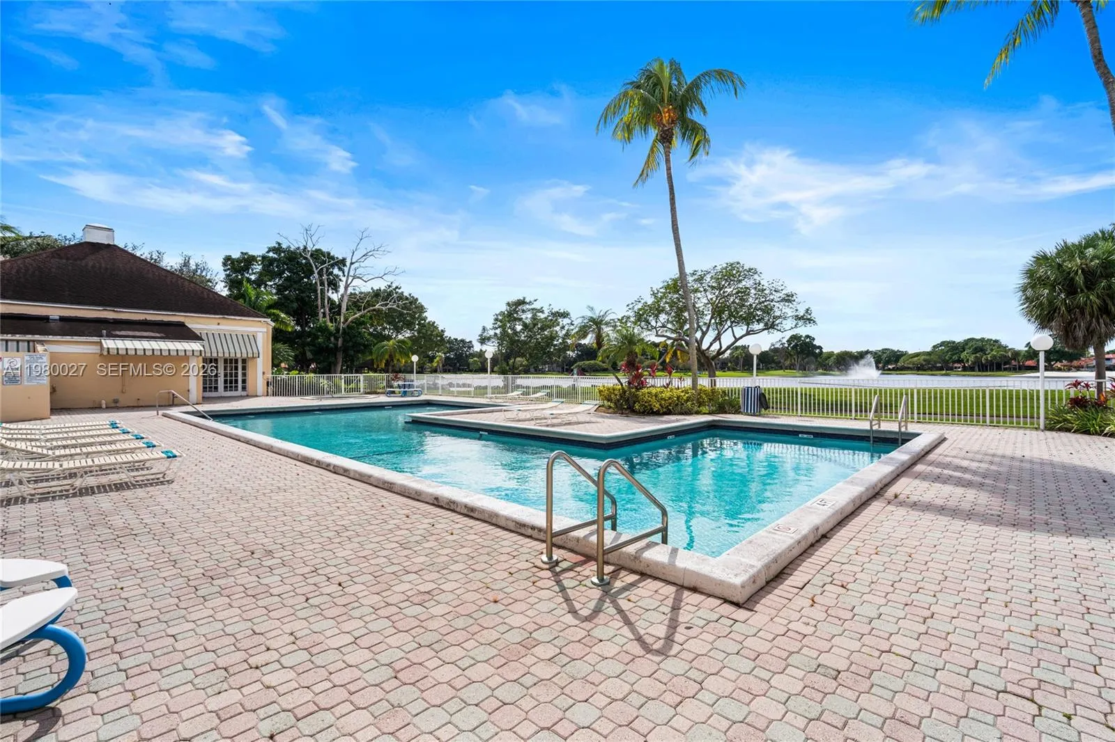 15295 Sw 106th Ln 717, Miami, Florida 33196, Miami, Florida 33196, 1 Bedroom Bedrooms, ,1 BathroomBathrooms,Residential Lease,For Rent,15295 Sw 106th Ln 717, Miami, Florida 33196,A11980027