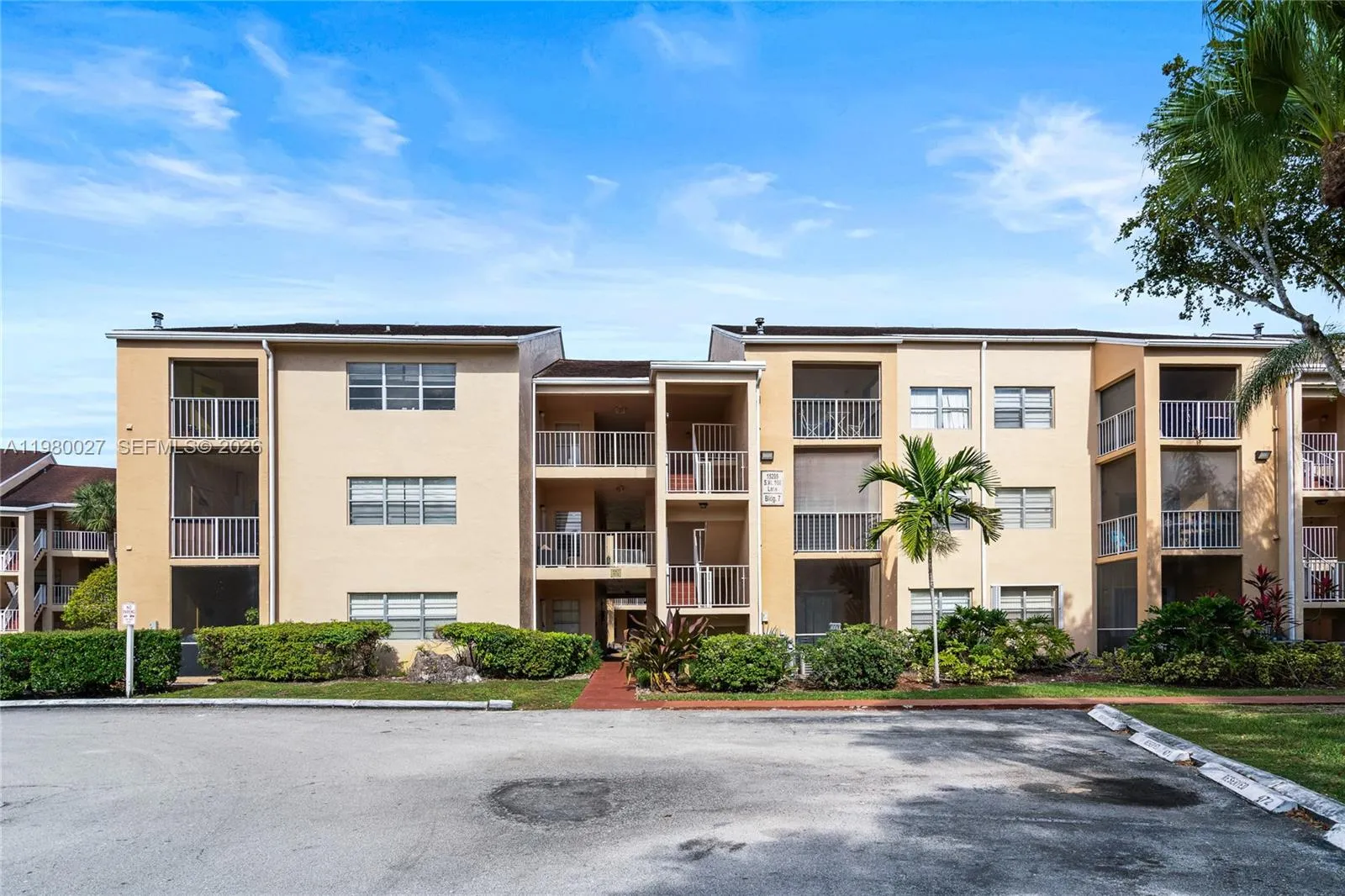 15295 Sw 106th Ln 717, Miami, Florida 33196, Miami, Florida 33196, 1 Bedroom Bedrooms, ,1 BathroomBathrooms,Residential Lease,For Rent,15295 Sw 106th Ln 717, Miami, Florida 33196,A11980027