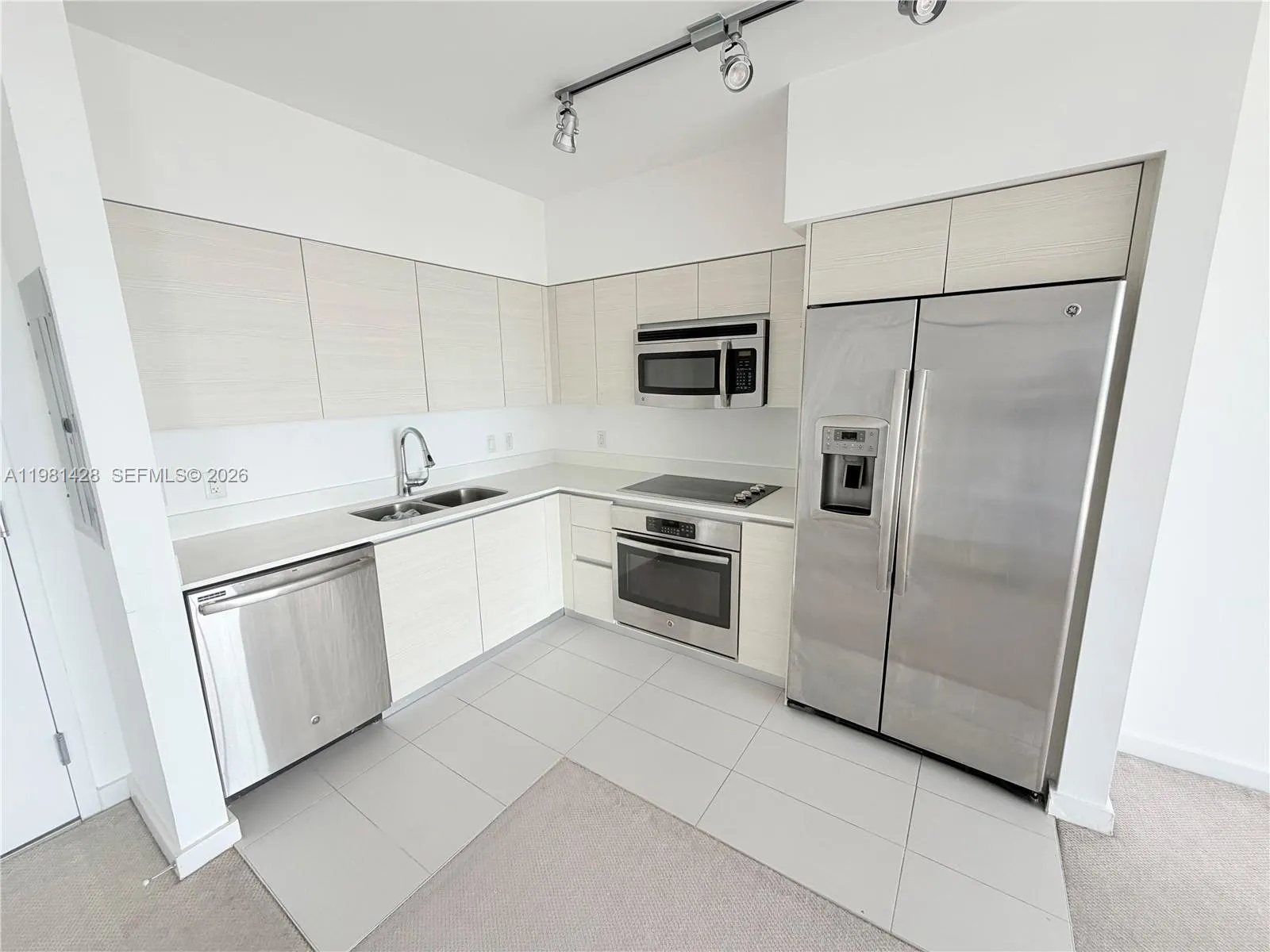 4250 Biscayne Blvd 1014, Miami, Florida 33137, Miami, Florida 33137, 1 Bedroom Bedrooms, ,1 BathroomBathrooms,Residential Lease,For Rent,4250 Biscayne Blvd 1014, Miami, Florida 33137,A11981428