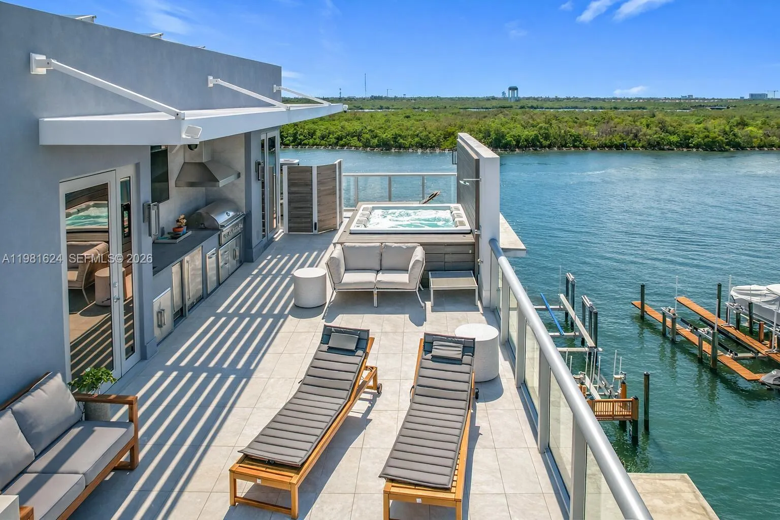 2890 N Ocean Dr, Hollywood, Florida 33019, Hollywood, Florida 33019, 3 Bedrooms Bedrooms, 5 Rooms Rooms,3 BathroomsBathrooms,Residential,For Sale,2890 N Ocean Dr, Hollywood, Florida 33019,A11981624
