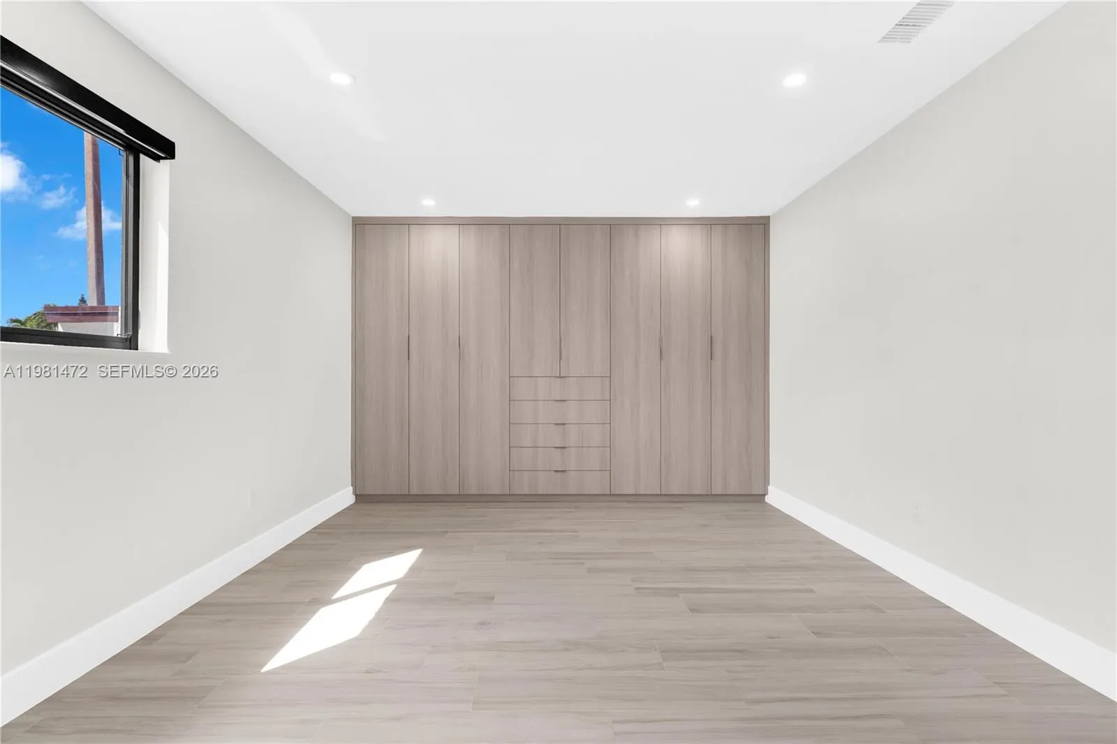 Hialeah Gardens, Florida 33018, 3 Bedrooms Bedrooms, ,3 BathroomsBathrooms,Residential,For Sale,A11981472