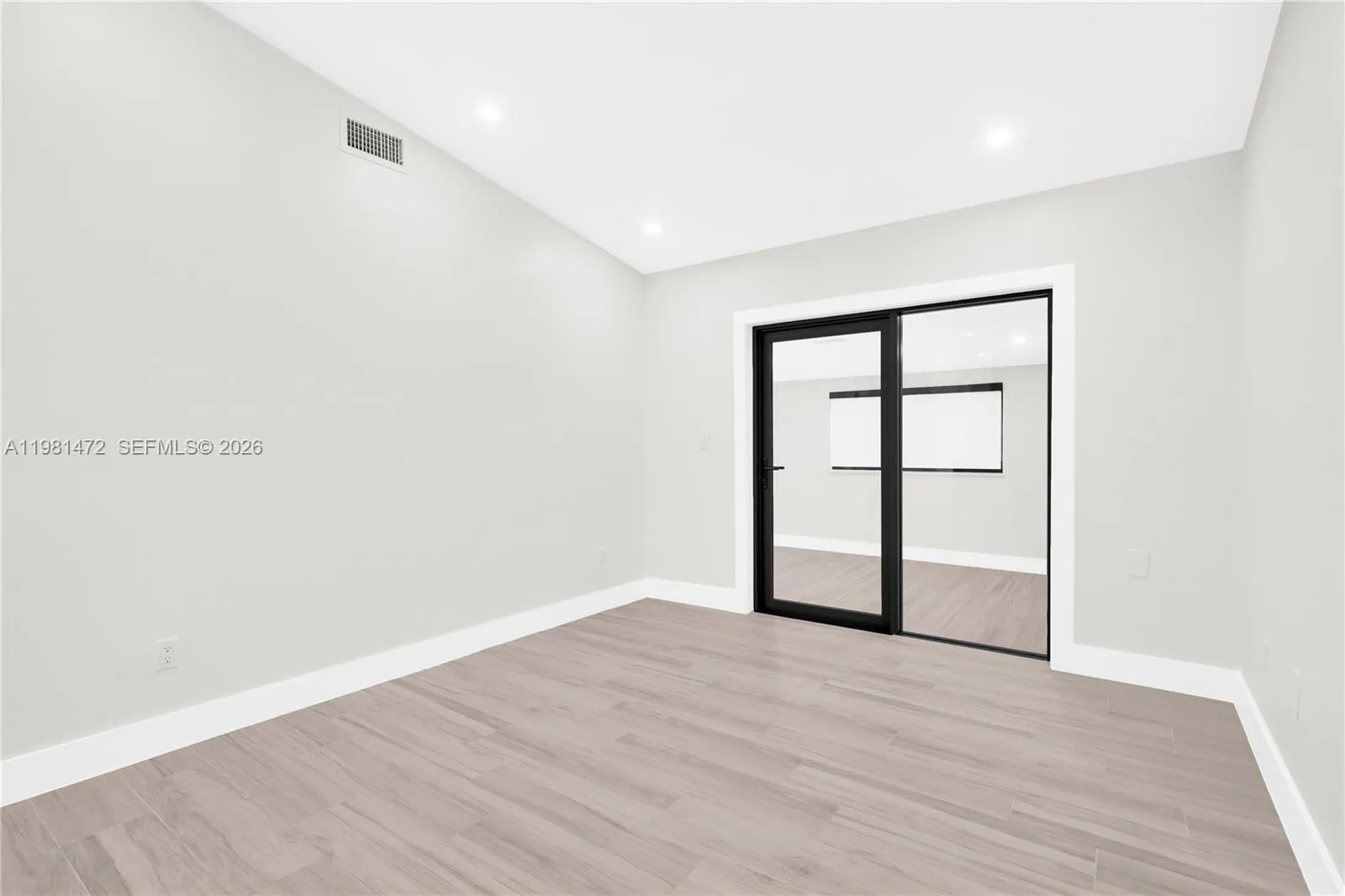 Hialeah Gardens, Florida 33018, 3 Bedrooms Bedrooms, ,3 BathroomsBathrooms,Residential,For Sale,A11981472