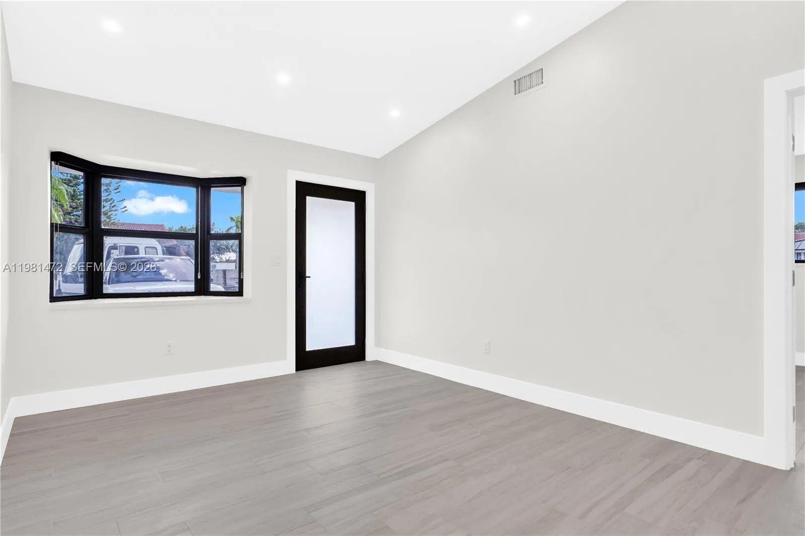 Hialeah Gardens, Florida 33018, 3 Bedrooms Bedrooms, ,3 BathroomsBathrooms,Residential,For Sale,A11981472
