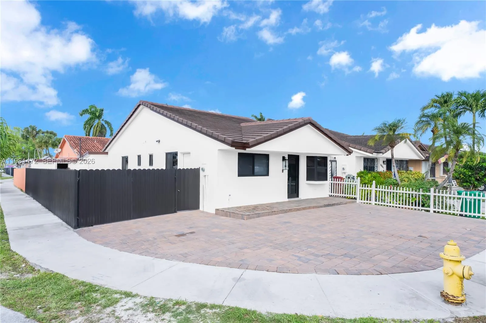 Hialeah Gardens, Florida 33018, 3 Bedrooms Bedrooms, ,3 BathroomsBathrooms,Residential,For Sale,A11981472