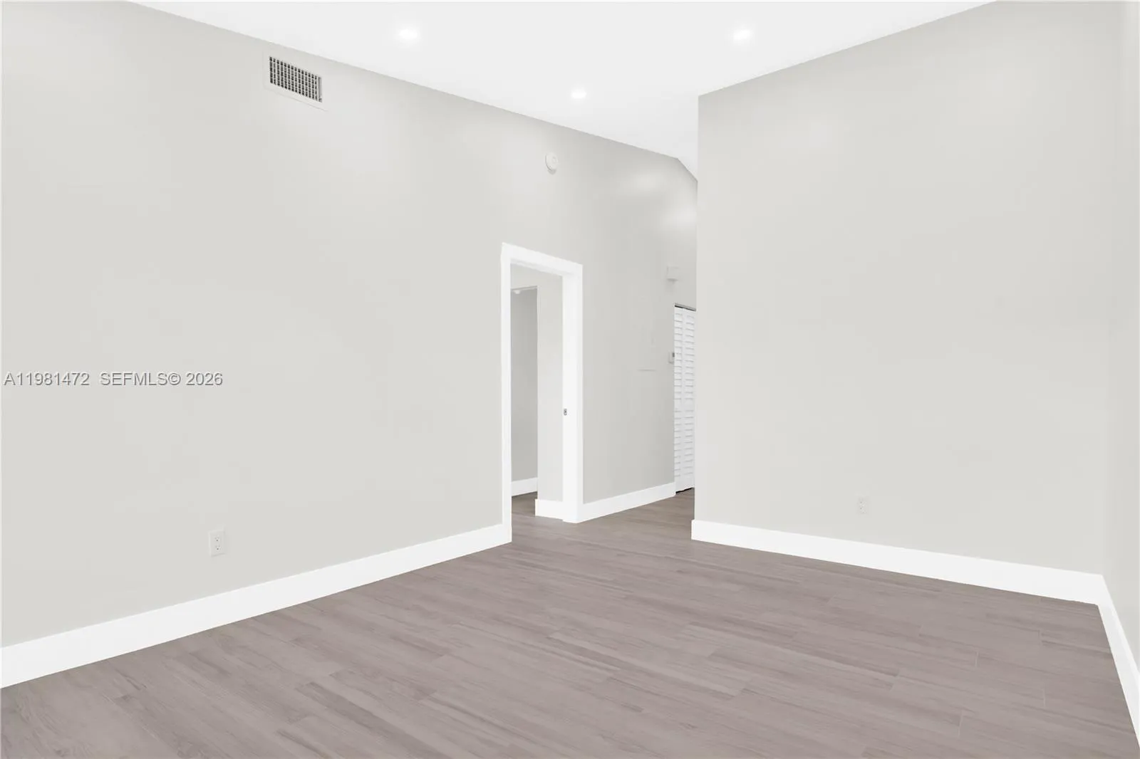 Hialeah Gardens, Florida 33018, 3 Bedrooms Bedrooms, ,3 BathroomsBathrooms,Residential,For Sale,A11981472