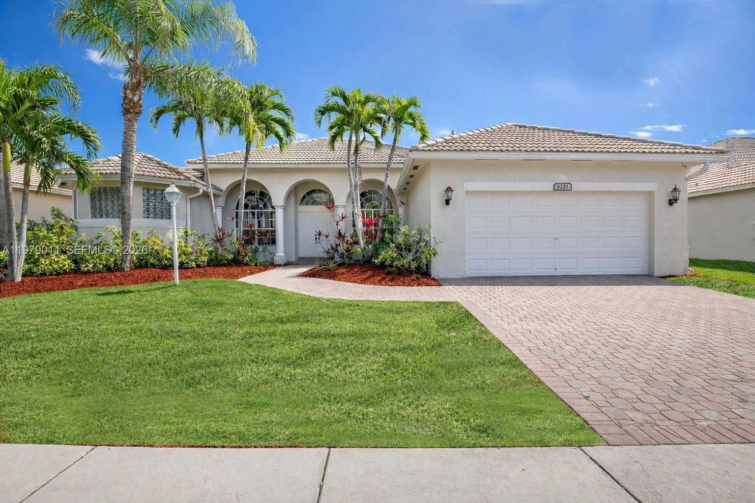 1221 Nw 141st Ave, Pembroke Pines, Florida 33028, Pembroke Pines, Florida 33028, 5 Bedrooms Bedrooms, ,3 BathroomsBathrooms,Residential,For Sale,1221 Nw 141st Ave, Pembroke Pines, Florida 33028,A11979011