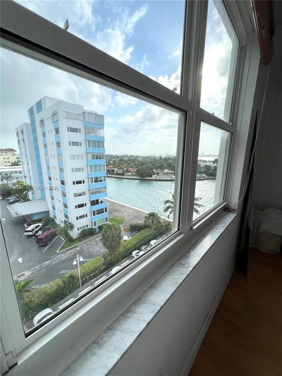 10350 W Bay Harbor Dr 7n, Bay Harbor Islands, Flor, Bay Harbor Islands, Florida 33154, 1 Bedroom Bedrooms, ,1 BathroomBathrooms,Residential,For Sale,10350 W Bay Harbor Dr 7n, Bay Harbor Islands, Flor,A11981638