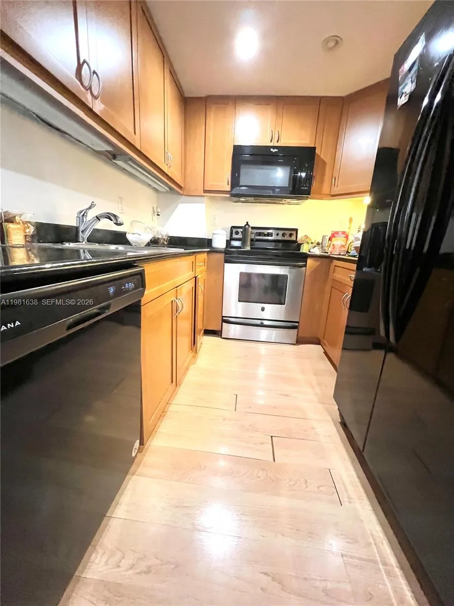 10350 W Bay Harbor Dr 7n, Bay Harbor Islands, Flor, Bay Harbor Islands, Florida 33154, 1 Bedroom Bedrooms, ,1 BathroomBathrooms,Residential,For Sale,10350 W Bay Harbor Dr 7n, Bay Harbor Islands, Flor,A11981638