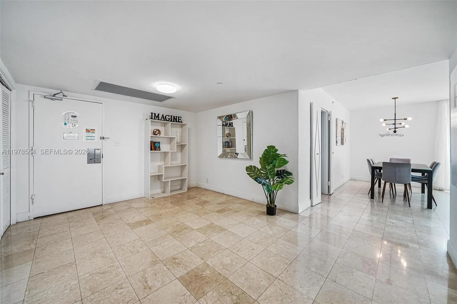 5101 Collins Ave 11b, Miami Beach, Florida 33140, Miami Beach, Florida 33140, 3 Bedrooms Bedrooms, ,2 BathroomsBathrooms,Residential Lease,For Rent,5101 Collins Ave 11b, Miami Beach, Florida 33140,A11978564