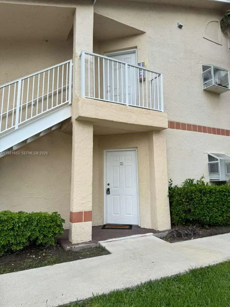 3350 N Pinewalk Dr N 1412, Margate, Florida 33063, Margate, Florida 33063, 2 Bedrooms Bedrooms, ,2 BathroomsBathrooms,Residential Lease,For Rent,3350 N Pinewalk Dr N 1412, Margate, Florida 33063,A11981653