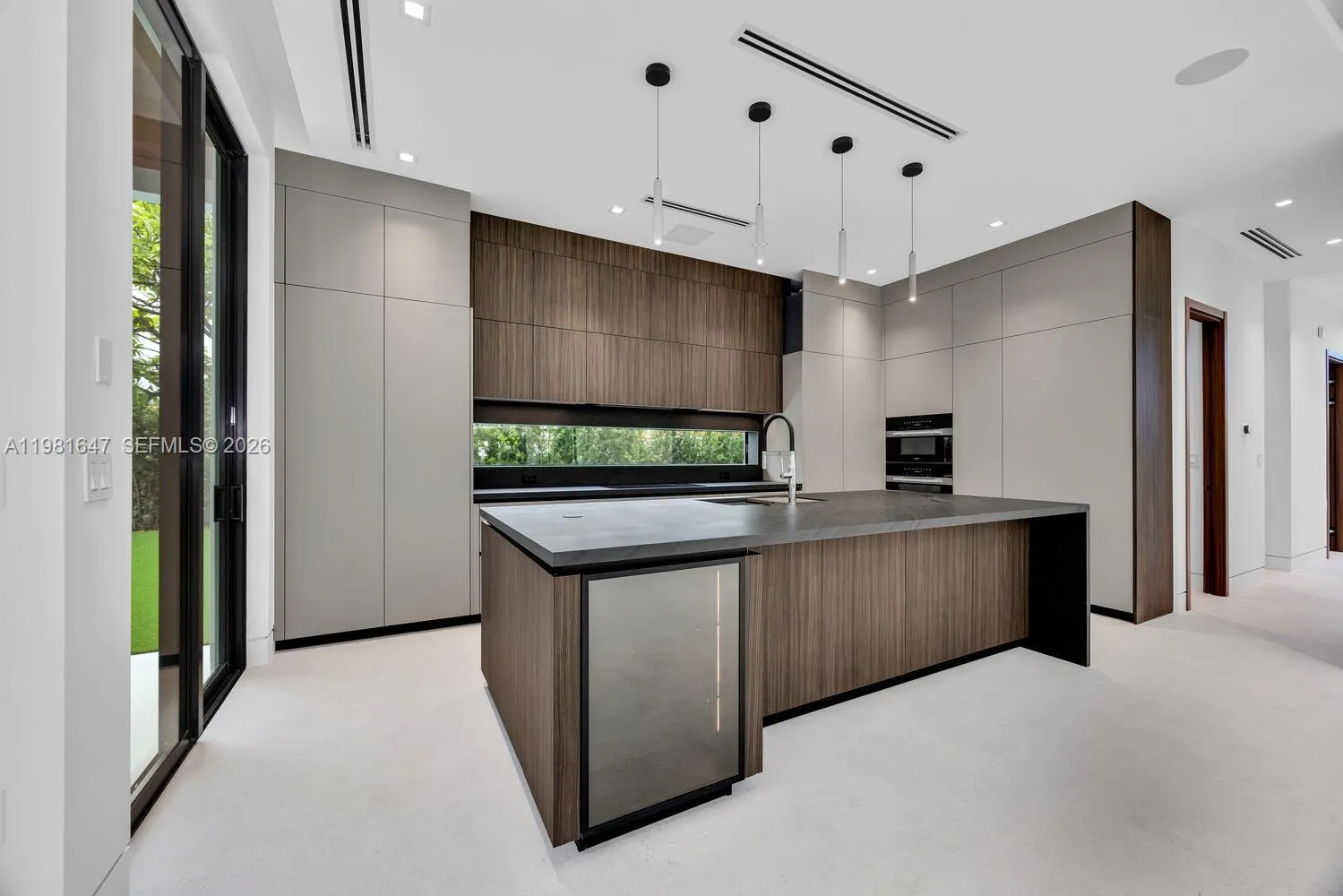 4231 Sw 11th St, Miami, Florida 33134, Miami, Florida 33134, 5 Bedrooms Bedrooms, ,6 BathroomsBathrooms,Residential,For Sale,4231 Sw 11th St, Miami, Florida 33134,A11981647