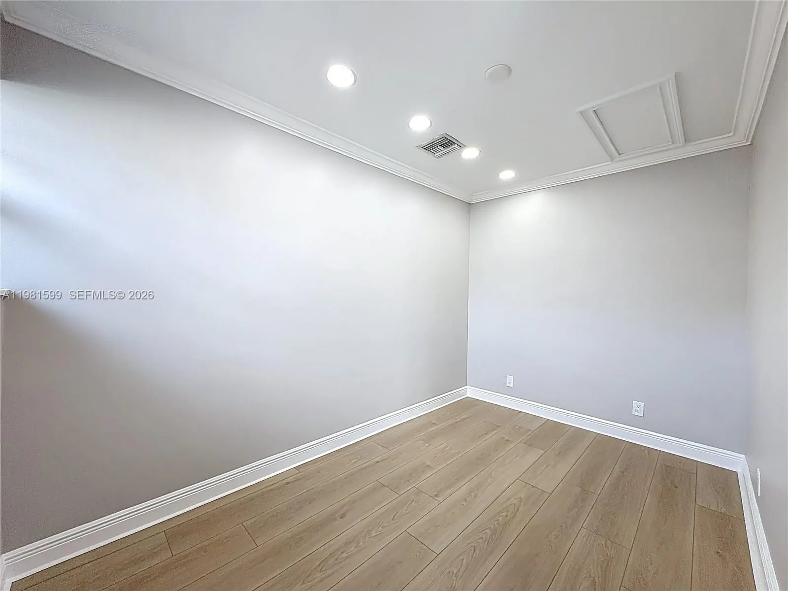2533 Ne 21st Ter 2533, Lighthouse Point, Florida 3, Lighthouse Point, Florida 33064, 3 Bedrooms Bedrooms, ,2 BathroomsBathrooms,Residential Lease,For Rent,2533 Ne 21st Ter 2533, Lighthouse Point, Florida 3,A11981599