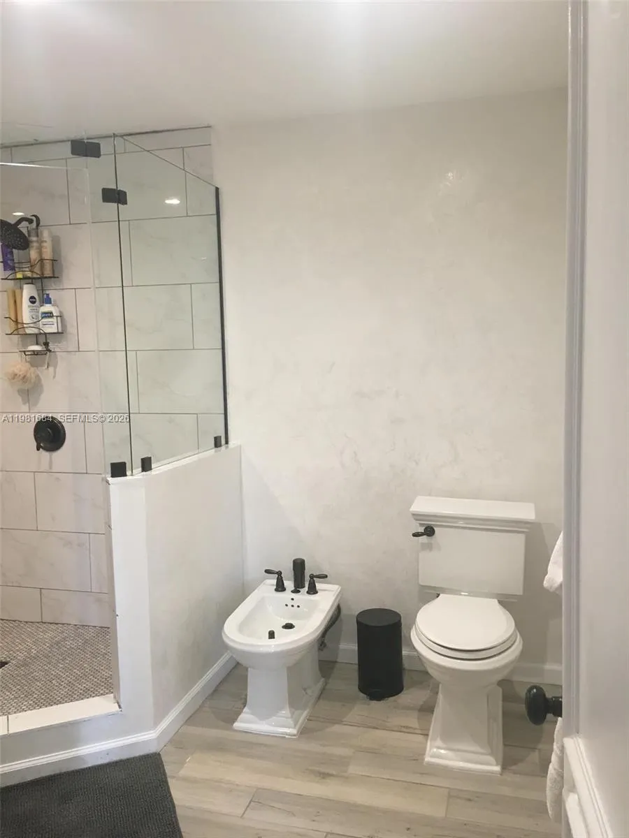 7114 Sw 114th Pl A, Miami, Florida 33173, Miami, Florida 33173, 2 Bedrooms Bedrooms, ,2 BathroomsBathrooms,Residential Lease,For Rent,7114 Sw 114th Pl A, Miami, Florida 33173,A11981684