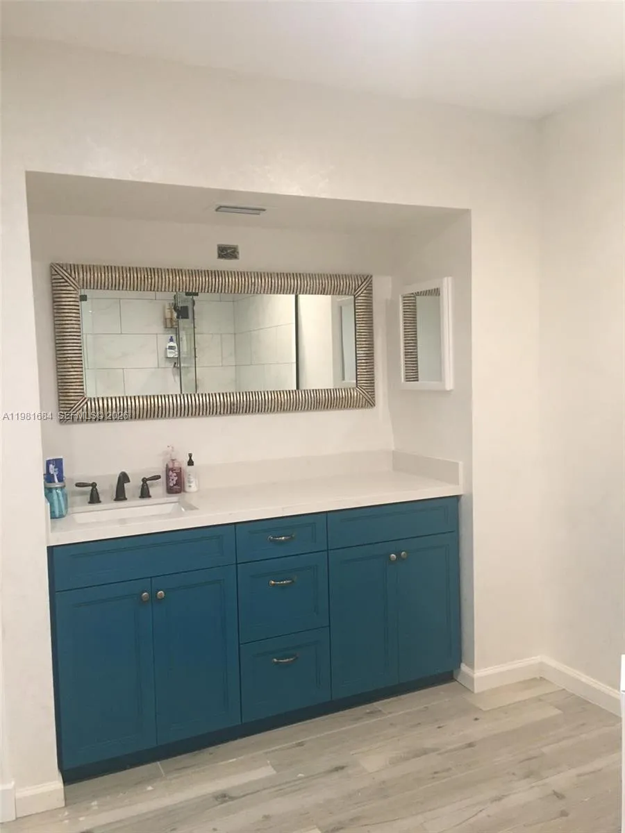 7114 Sw 114th Pl A, Miami, Florida 33173, Miami, Florida 33173, 2 Bedrooms Bedrooms, ,2 BathroomsBathrooms,Residential Lease,For Rent,7114 Sw 114th Pl A, Miami, Florida 33173,A11981684