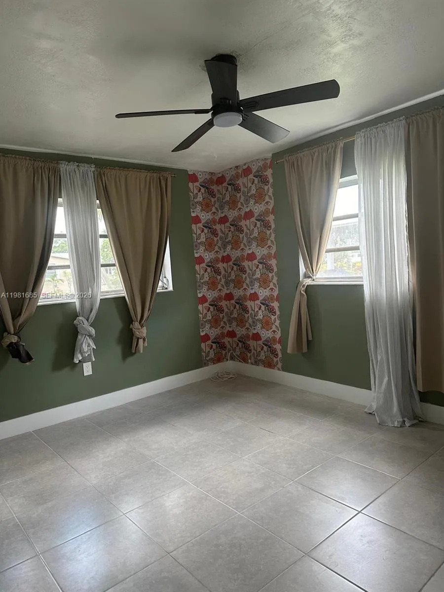 6443 Perry St 0, Hollywood, Florida 33024, Hollywood, Florida 33024, 3 Bedrooms Bedrooms, ,2 BathroomsBathrooms,Residential Lease,For Rent,6443 Perry St 0, Hollywood, Florida 33024,A11981685