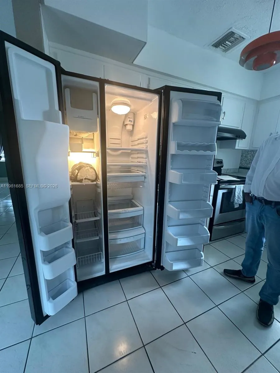 6443 Perry St 0, Hollywood, Florida 33024, Hollywood, Florida 33024, 3 Bedrooms Bedrooms, ,2 BathroomsBathrooms,Residential Lease,For Rent,6443 Perry St 0, Hollywood, Florida 33024,A11981685