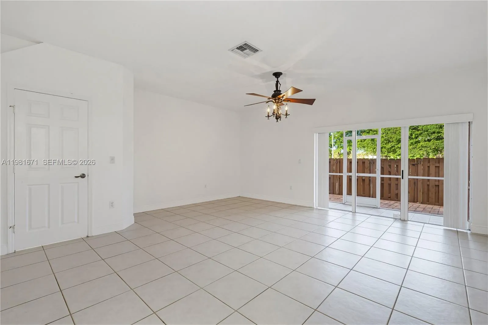 1166 Nw 100th Ave, Pembroke Pines, Florida 33024, Pembroke Pines, Florida 33024, 3 Bedrooms Bedrooms, ,2 BathroomsBathrooms,Residential,For Sale,1166 Nw 100th Ave, Pembroke Pines, Florida 33024,A11981671