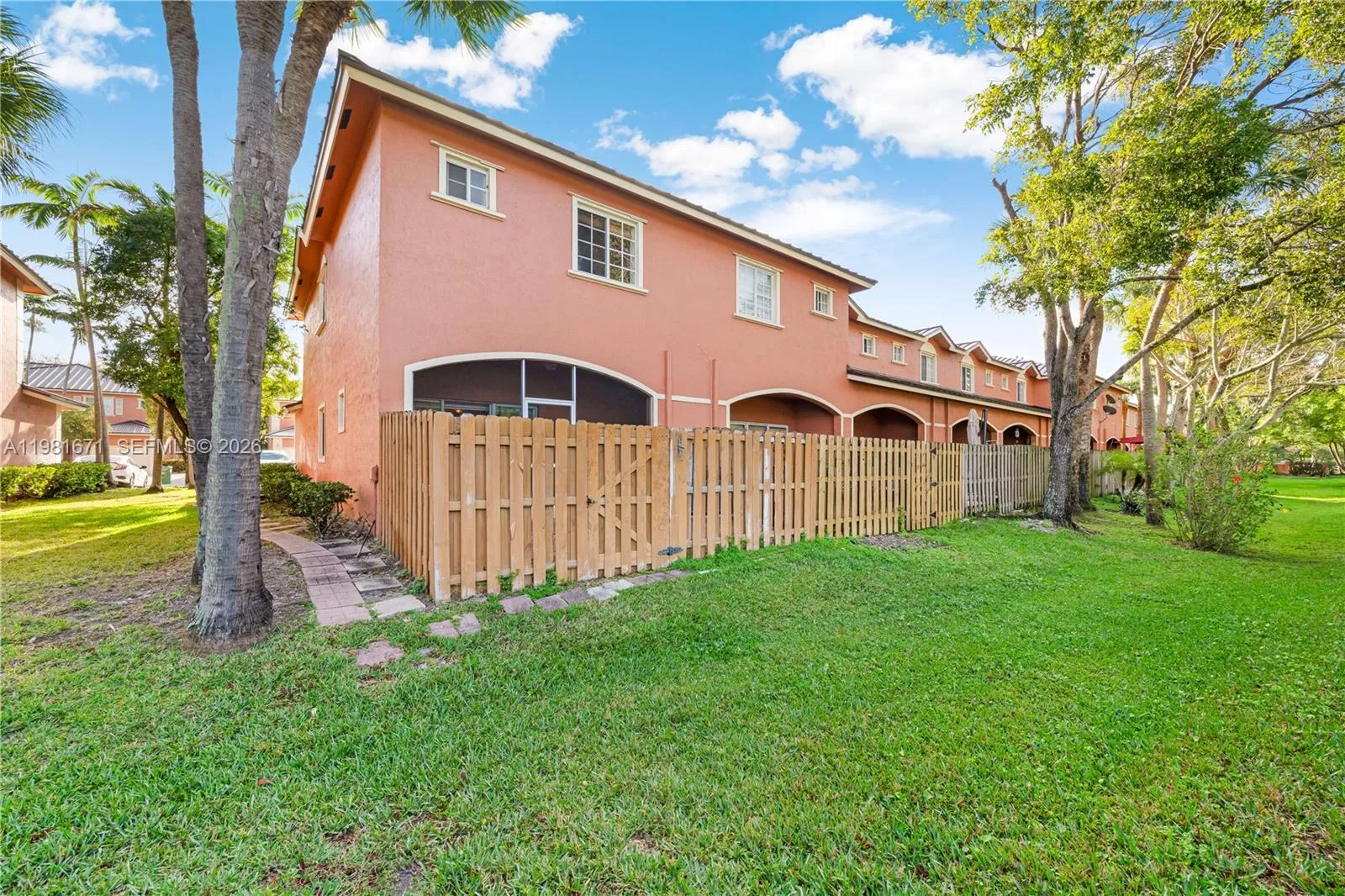 1166 Nw 100th Ave, Pembroke Pines, Florida 33024, Pembroke Pines, Florida 33024, 3 Bedrooms Bedrooms, ,2 BathroomsBathrooms,Residential,For Sale,1166 Nw 100th Ave, Pembroke Pines, Florida 33024,A11981671