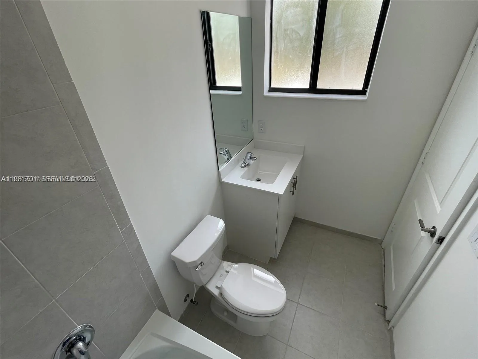 969 Ne 211th St 969, Miami, Florida 33179, Miami, Florida 33179, 3 Bedrooms Bedrooms, ,3 BathroomsBathrooms,Residential Lease,For Rent,969 Ne 211th St 969, Miami, Florida 33179,A11981701