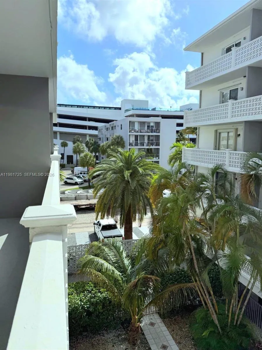 View from the apartment to the pool and to West Av.