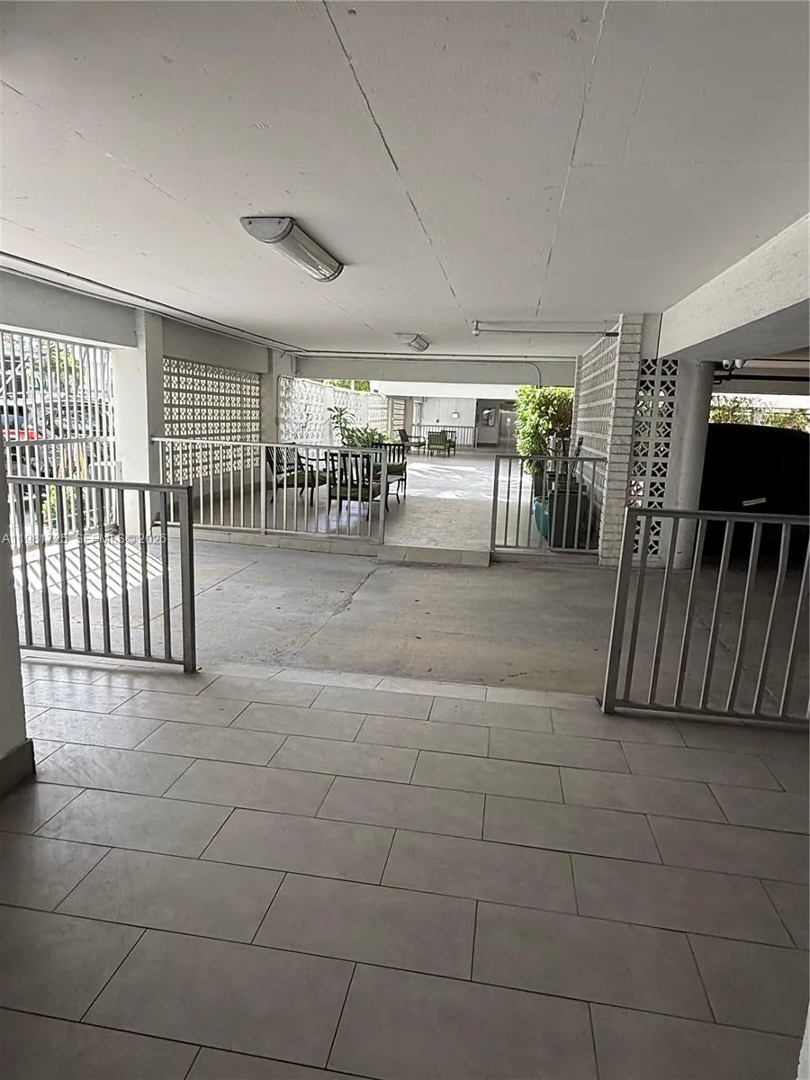 1620 West Ave 403, Miami Beach, Florida 33139, Miami Beach, Florida 33139, 1 Bedroom Bedrooms, ,1 BathroomBathrooms,Residential,For Sale,1620 West Ave 403, Miami Beach, Florida 33139,A11981725
