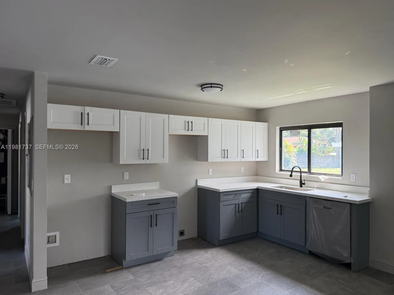 2810 Nw 9th Ct 1, Fort Lauderdale, Florida 33311, Fort Lauderdale, Florida 33311, 5 Bedrooms Bedrooms, ,2 BathroomsBathrooms,Residential Lease,For Rent,2810 Nw 9th Ct 1, Fort Lauderdale, Florida 33311,A11981737