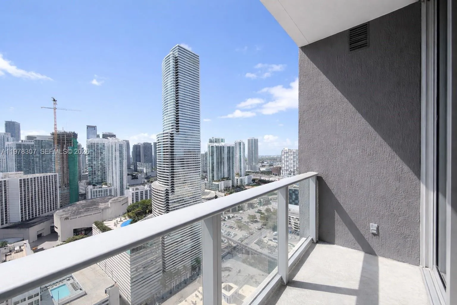 151 Se 1st St 3007, Miami, Florida 33131, Miami, Florida 33131, 1 Bedroom Bedrooms, ,1 BathroomBathrooms,Residential Lease,For Rent,151 Se 1st St 3007, Miami, Florida 33131,A11978307
