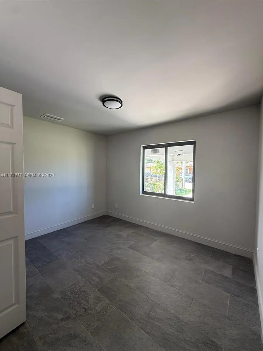 2806 Nw 9th Ct 1, Fort Lauderdale, Florida 33311, Fort Lauderdale, Florida 33311, 5 Bedrooms Bedrooms, ,2 BathroomsBathrooms,Residential Lease,For Rent,2806 Nw 9th Ct 1, Fort Lauderdale, Florida 33311,A11981777