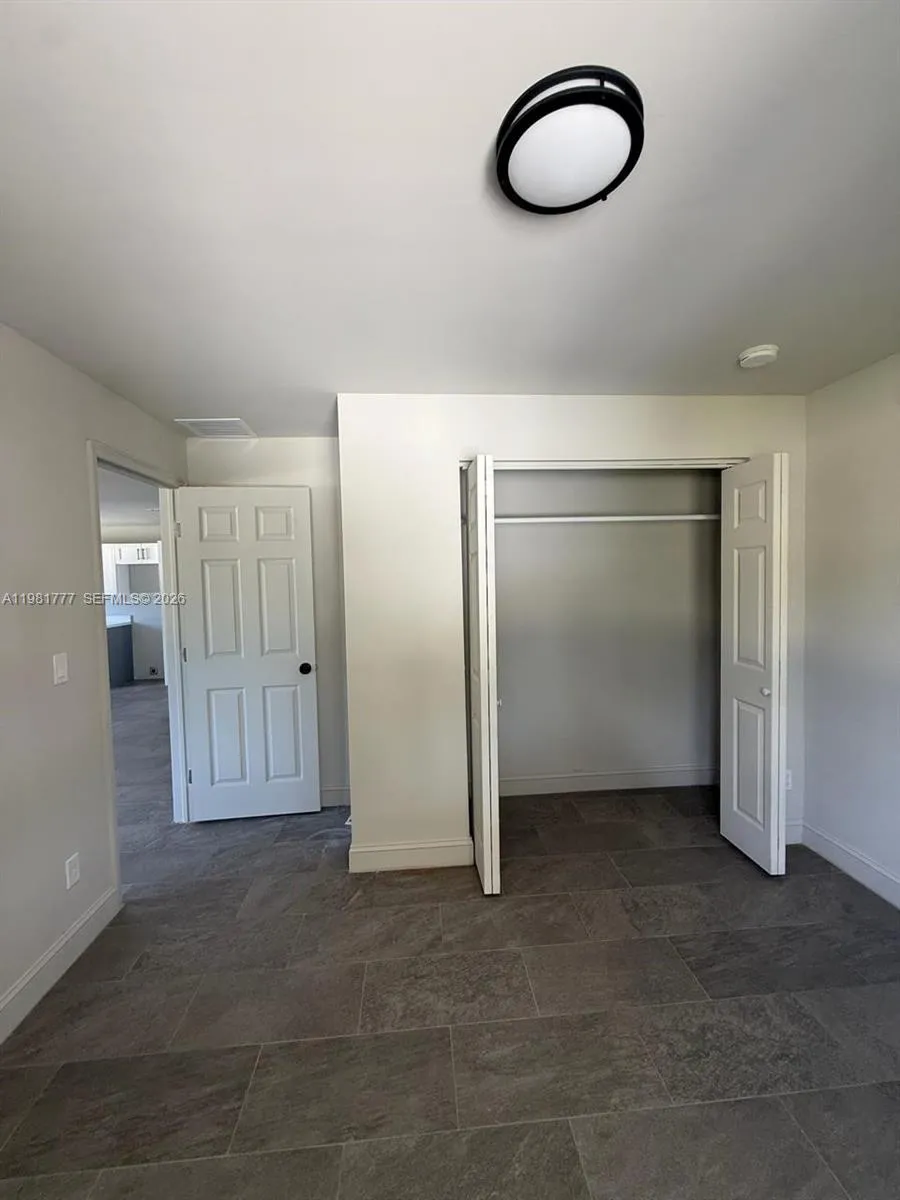 2806 Nw 9th Ct 1, Fort Lauderdale, Florida 33311, Fort Lauderdale, Florida 33311, 5 Bedrooms Bedrooms, ,2 BathroomsBathrooms,Residential Lease,For Rent,2806 Nw 9th Ct 1, Fort Lauderdale, Florida 33311,A11981777