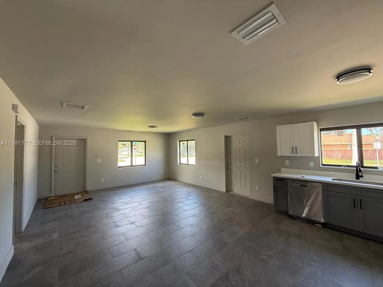 2806 Nw 9th Ct 1, Fort Lauderdale, Florida 33311, Fort Lauderdale, Florida 33311, 5 Bedrooms Bedrooms, ,2 BathroomsBathrooms,Residential Lease,For Rent,2806 Nw 9th Ct 1, Fort Lauderdale, Florida 33311,A11981777