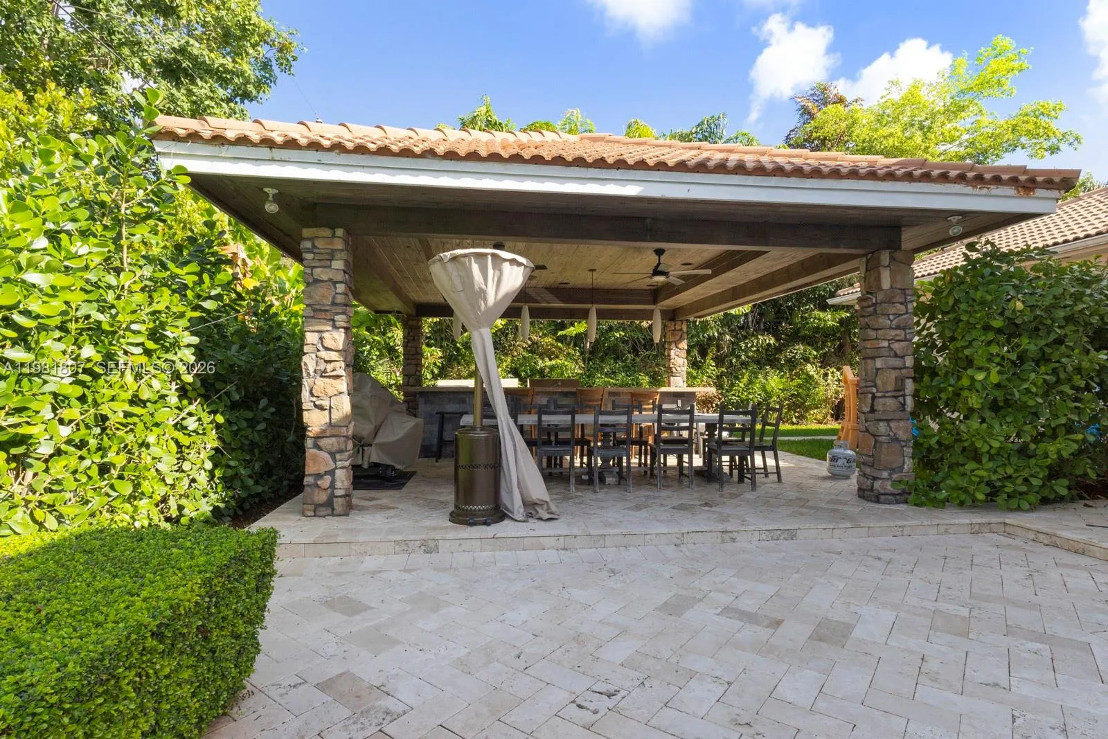 7140 Sw 70th Ave, Miami, Florida 33143, Miami, Florida 33143, 4 Bedrooms Bedrooms, ,4 BathroomsBathrooms,Residential,For Sale,7140 Sw 70th Ave, Miami, Florida 33143,A11981807