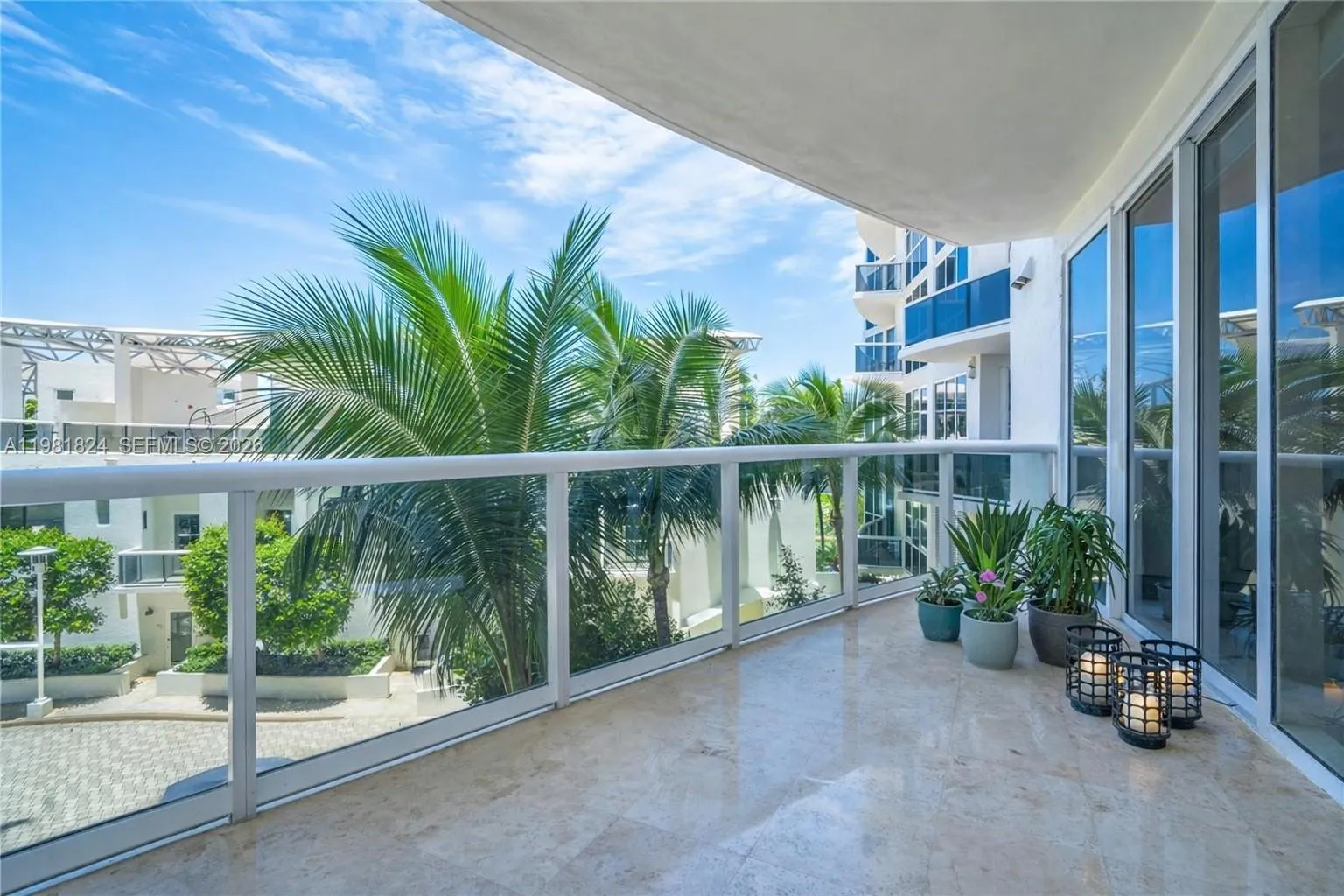 400 Alton Rd 407, Miami Beach, Florida 33139, Miami Beach, Florida 33139, 2 Bedrooms Bedrooms, ,2 BathroomsBathrooms,Residential Lease,For Rent,400 Alton Rd 407, Miami Beach, Florida 33139,A11981824