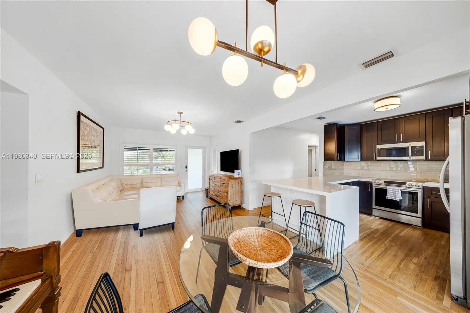 172 Bentley Dr, Miami Springs, Florida 33166, Miami Springs, Florida 33166, 4 Bedrooms Bedrooms, ,2 BathroomsBathrooms,Residential Lease,For Rent,172 Bentley Dr, Miami Springs, Florida 33166,A11980340