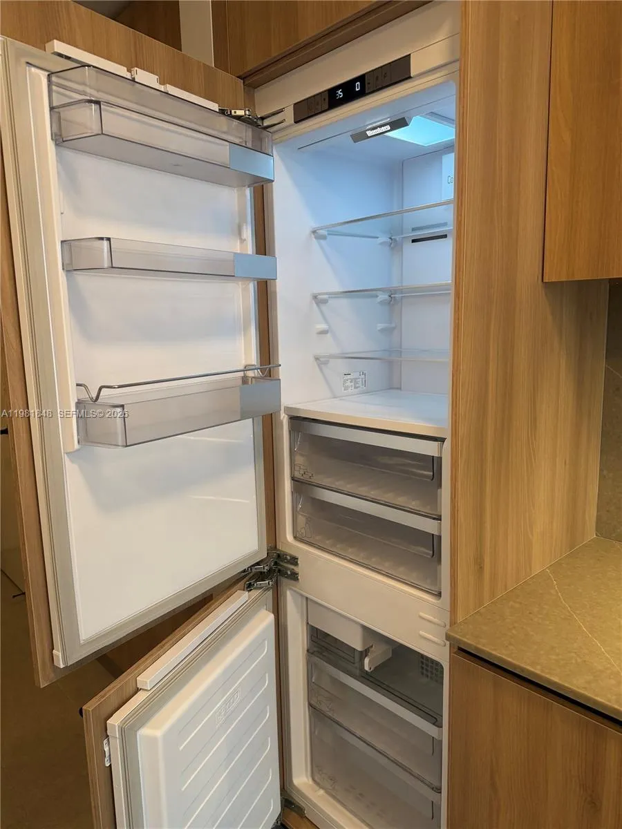 121 Ne 5th St 912a, Miami, Florida 33132, Miami, Florida 33132, ,1 BathroomBathrooms,Residential Lease,For Rent,121 Ne 5th St 912a, Miami, Florida 33132,A11981848