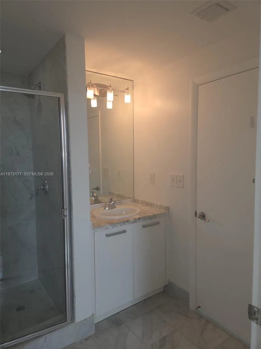 244 Biscayne Blvd 1510, Miami, Florida 33132, Miami, Florida 33132, 2 Bedrooms Bedrooms, ,2 BathroomsBathrooms,Residential Lease,For Rent,244 Biscayne Blvd 1510, Miami, Florida 33132,A11973177