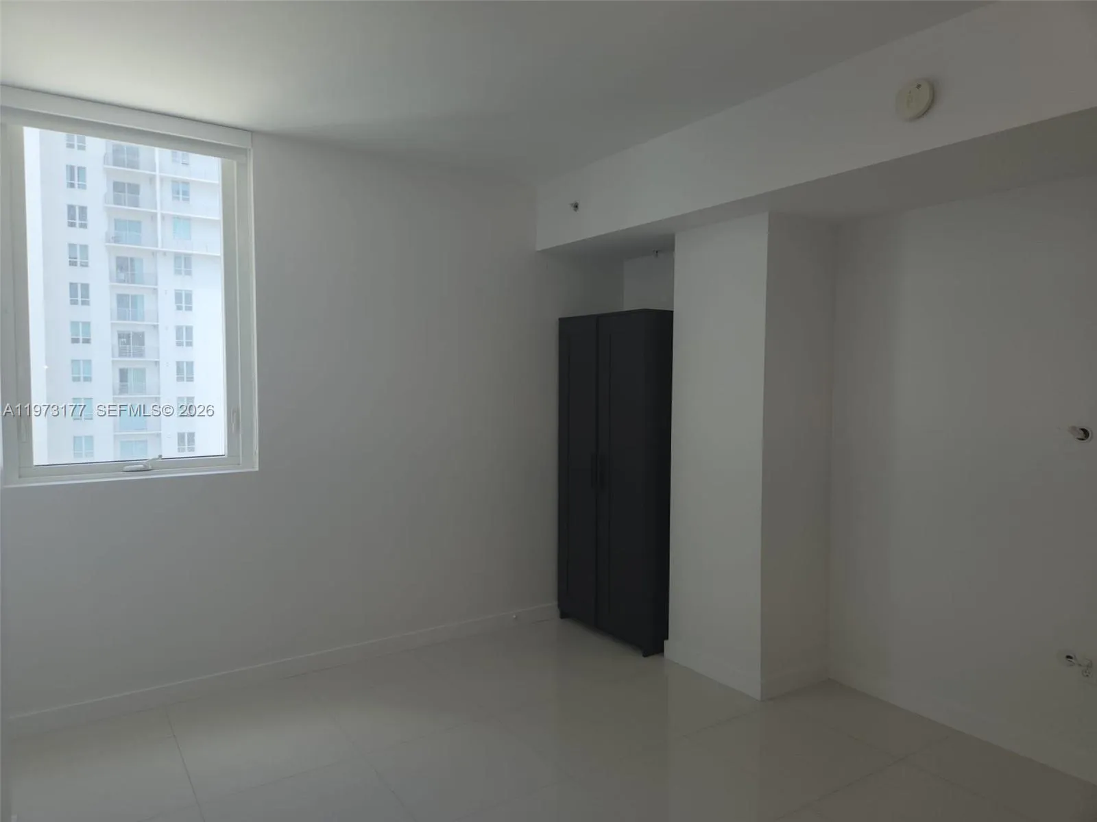 244 Biscayne Blvd 1510, Miami, Florida 33132, Miami, Florida 33132, 2 Bedrooms Bedrooms, ,2 BathroomsBathrooms,Residential Lease,For Rent,244 Biscayne Blvd 1510, Miami, Florida 33132,A11973177