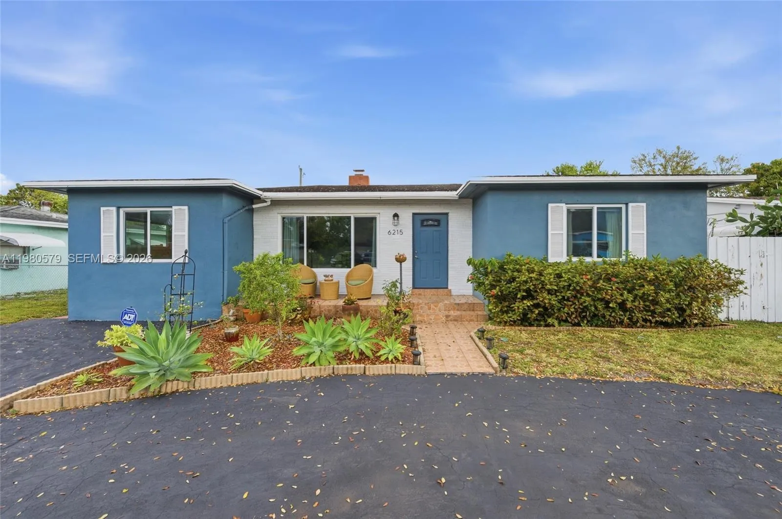 6215 Sw 20th St, Miramar, Florida 33023, Miramar, Florida 33023, 3 Bedrooms Bedrooms, ,2 BathroomsBathrooms,Residential,For Sale,6215 Sw 20th St, Miramar, Florida 33023,A11980579