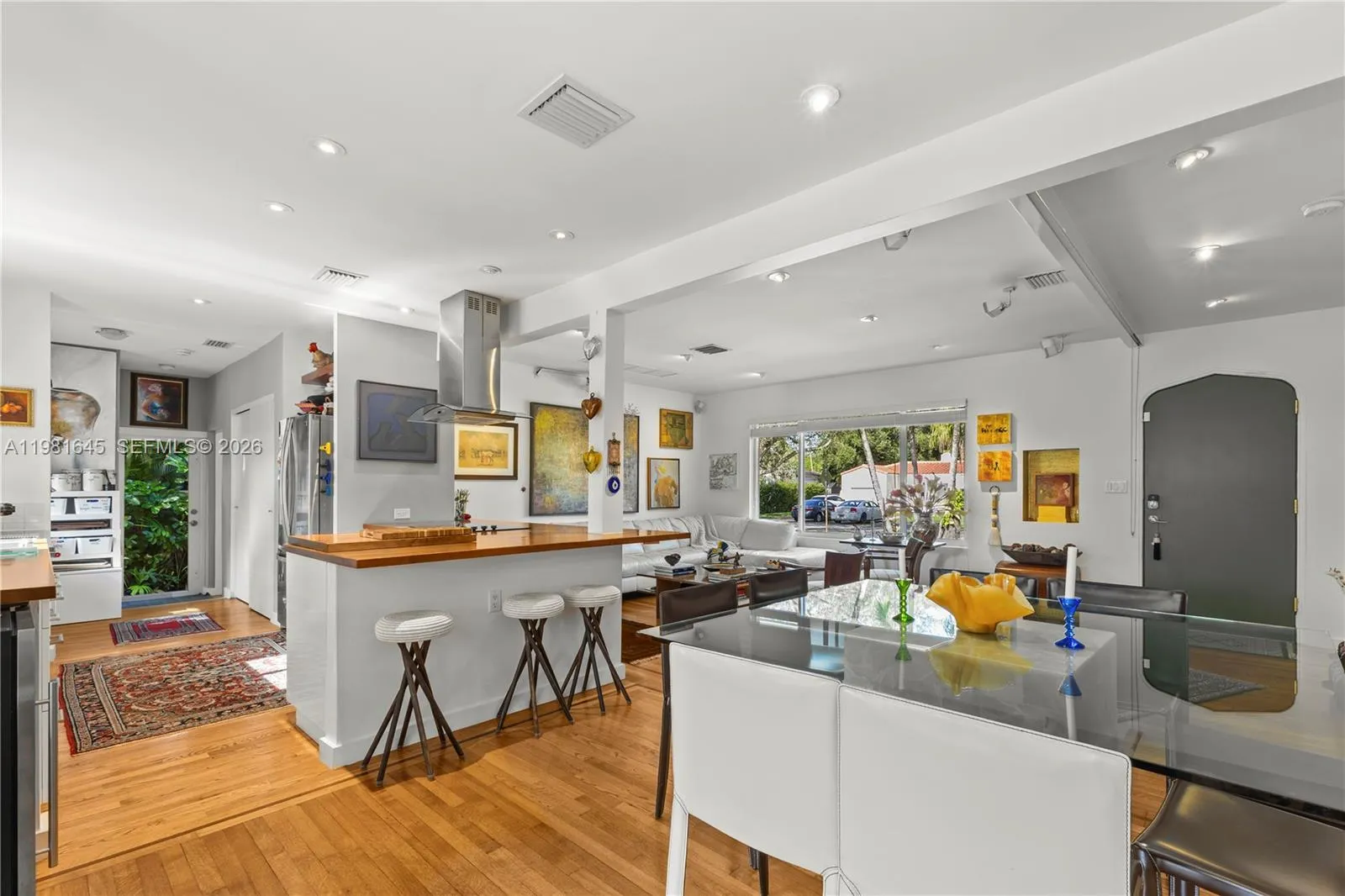 70 Ne 97th St, Miami Shores, Florida 33138, Miami Shores, Florida 33138, 3 Bedrooms Bedrooms, ,2 BathroomsBathrooms,Residential Lease,For Rent,70 Ne 97th St, Miami Shores, Florida 33138,A11981645