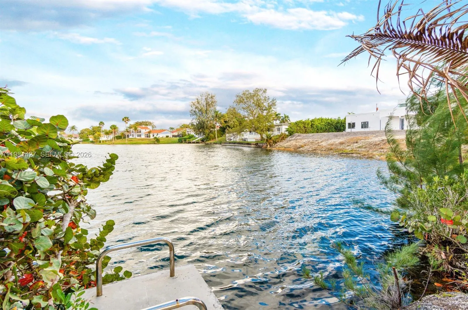 4725 Sw 89th Ave, Miami, Florida 33165, Miami, Florida 33165, 4 Bedrooms Bedrooms, ,2 BathroomsBathrooms,Residential,For Sale,4725 Sw 89th Ave, Miami, Florida 33165,A11981427